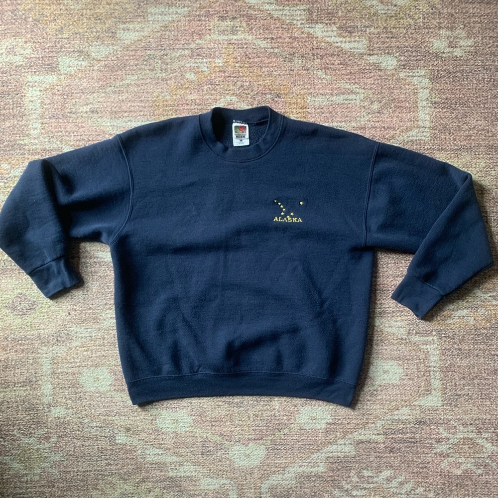 Navy 90’s Fruit of the Loom BEST “Alaska” Crewneck